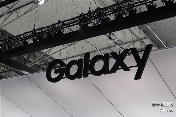 最大100倍变焦堪比望远镜三星Galaxy S20 Ultra这次底气十足