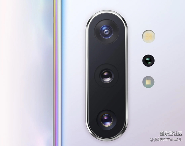 春节在家过年还是出去玩呢？