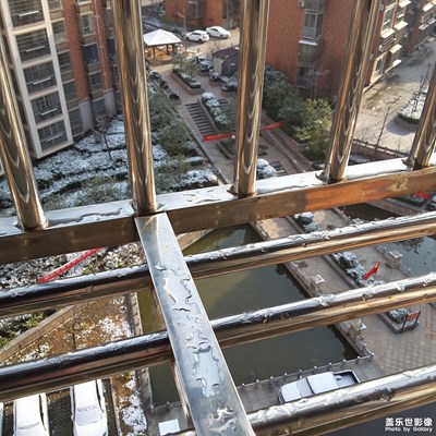 雪后的晴天,可惜疫情让人出不了门·
