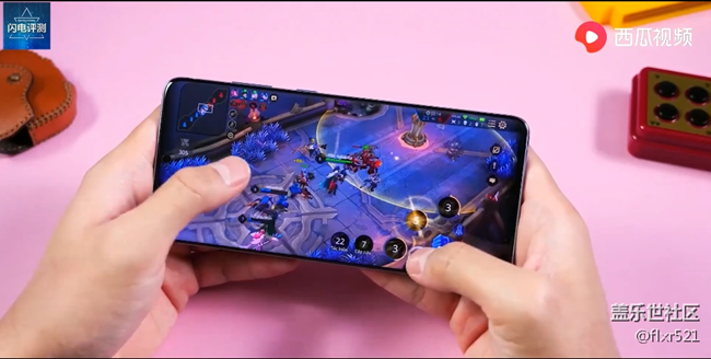 三星 Galaxy S20+开箱及游戏、拍照体验