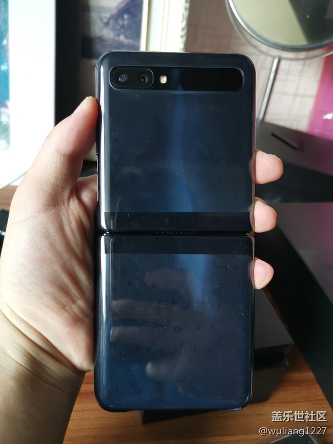 我的Galaxy Z Flip折叠屏手机，全部都是第一次！