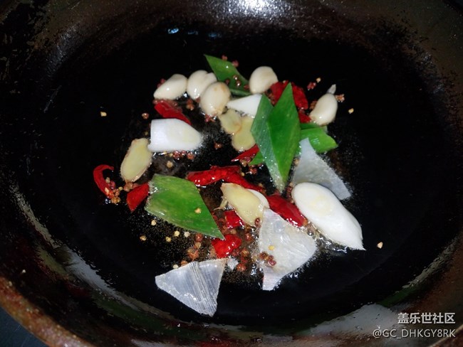 【家常菜】+汪丫鱼炖豆腐 【家常菜】+汪丫鱼炖豆腐