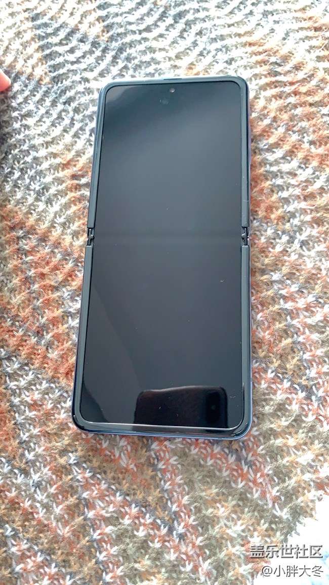 【我的Galaxy Z Flip折叠屏手机】紫色独领风骚，难驾驭