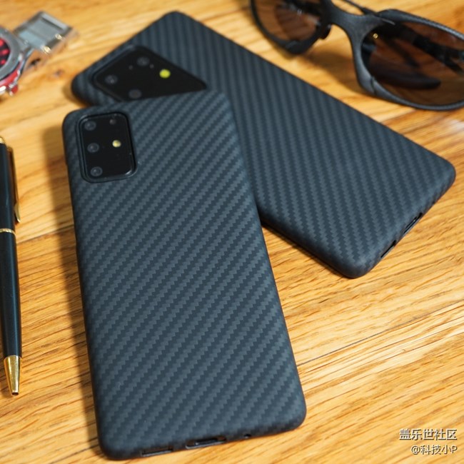 三星Galaxy S20系三款手机对比，上万旗舰，值不值？