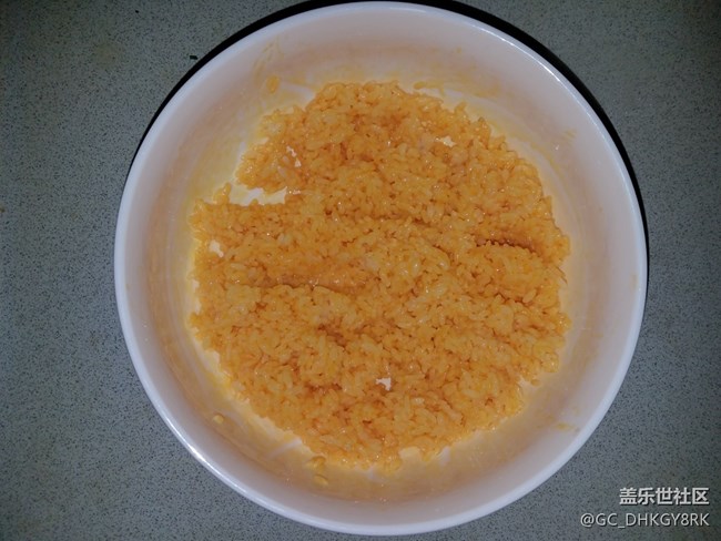【宅家食谱】+火腿肠蛋炒饭