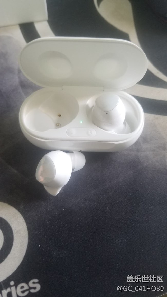 【我的专属Buds+】终于拿到心爱的耳机啦~