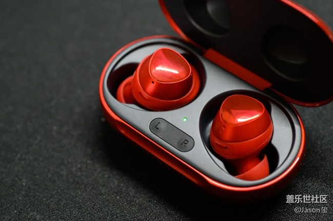 我的专属Bud+，新到的红色Buds+