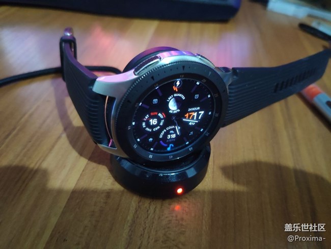 关于Galaxy watch的无线充电器