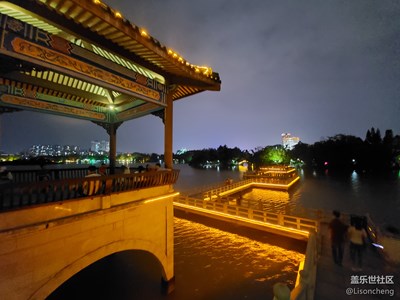 夜游西湖