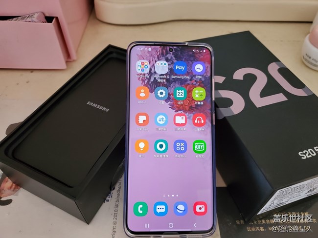 【开箱测评】外表粉嫩，内心强大的Galaxy S20