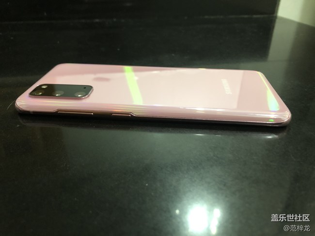 九游平台旗舰堆料狂魔-三星Galaxy S20系列