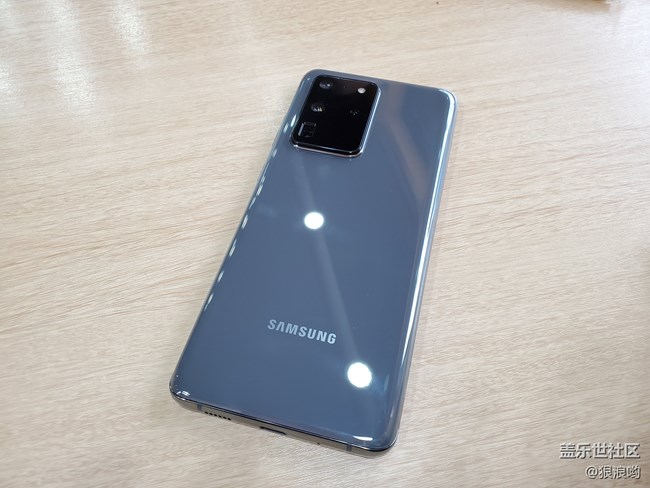 三星S20 Ultra：耀眼时尚设计  崭新拍摄体验