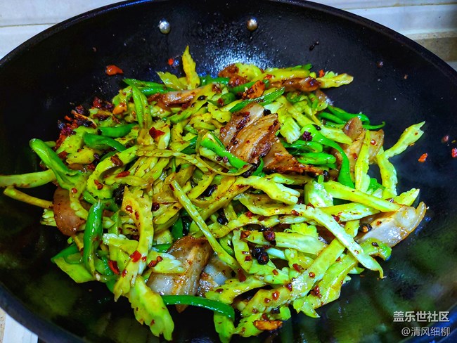 苦瓜辣椒炒回锅肉