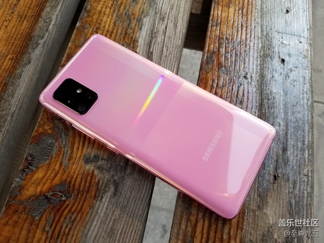 青年Vlog神器Galaxy A51 5G ”猛男粉“鉴赏