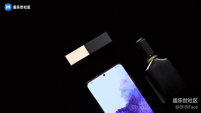 和女神一起“红” 三星Galaxy S20+馥郁红美图赏
