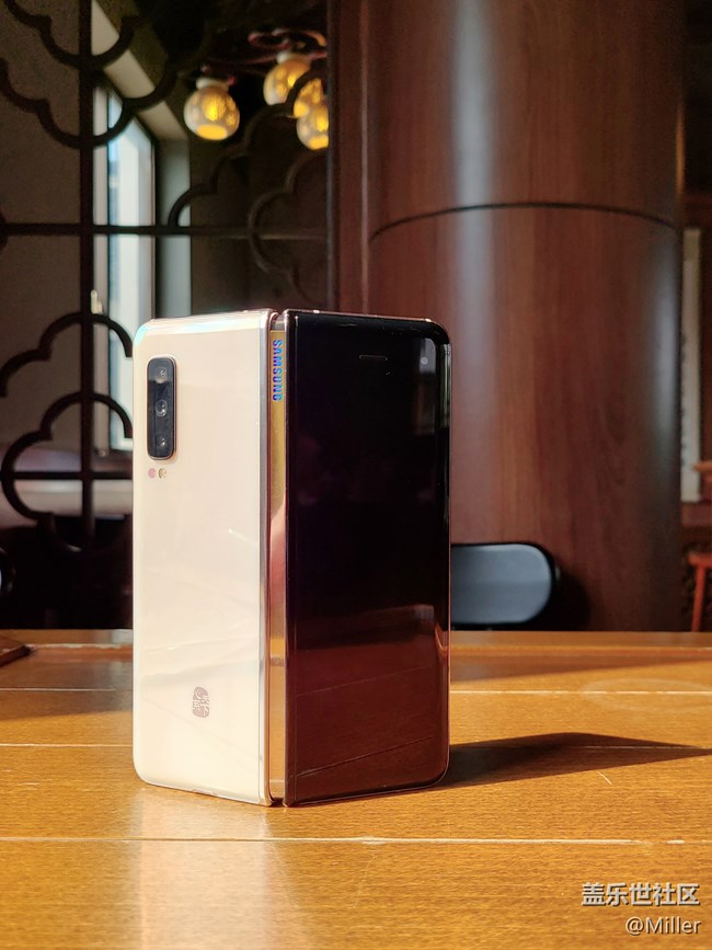 图赏W20 5G 经典旗舰 全新形态 独领精英风尚