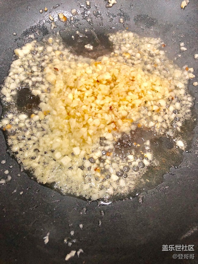 【午夜饕餮】半夜拉仇恨的蒜蓉生蚝