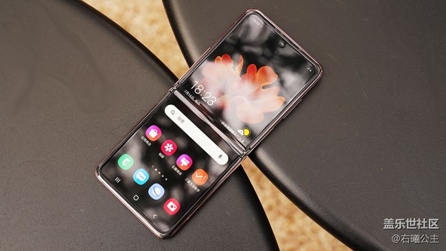 三星Galaxy Z Flip 5G评测：除了5G，还有其它亮点！
