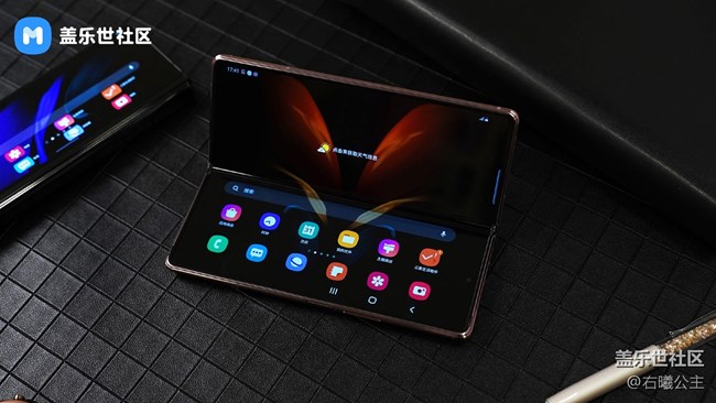 旨在改变未来形态 三星Galaxy Z Fold2 5G美图赏