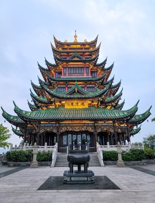 还是鸿恩寺