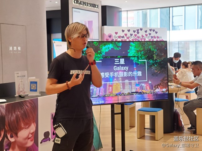 首销日的外滩，秋雨后的外拍
