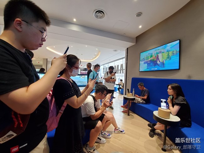 首销日的外滩，秋雨后的外拍