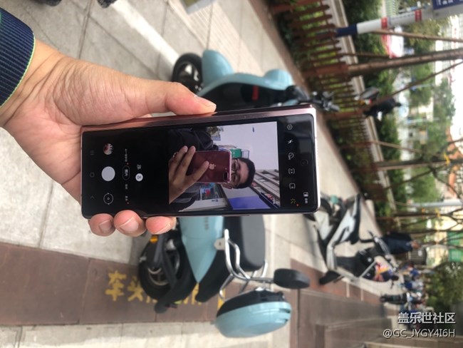 星粉又聚会，乐把fold2玩