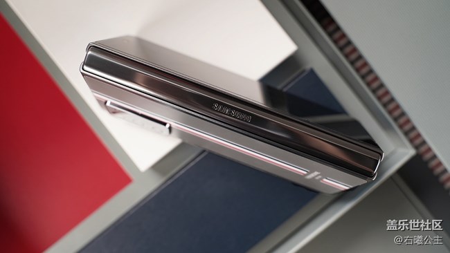 三星Galaxy Z Fold2 Thom Browne限量版美图赏