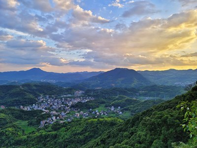 【天下秋】+登高寻秋
