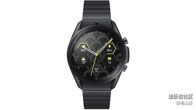 钛合金版WATCH3 的金属表带是什么材料？
