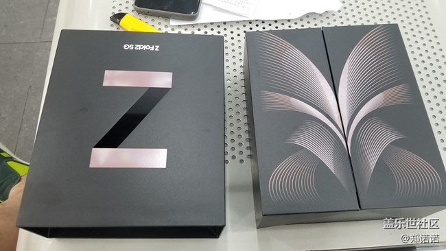 新款三星GALAXY Z FLOD 5G入手测评