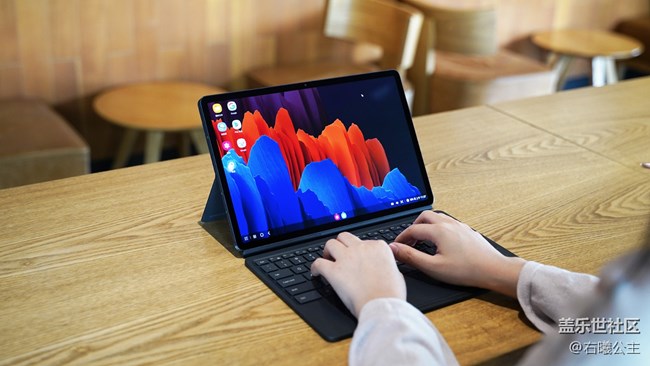 超薄轻盈，娱乐办公小能手 三星Galaxy Tab S7系列美图赏