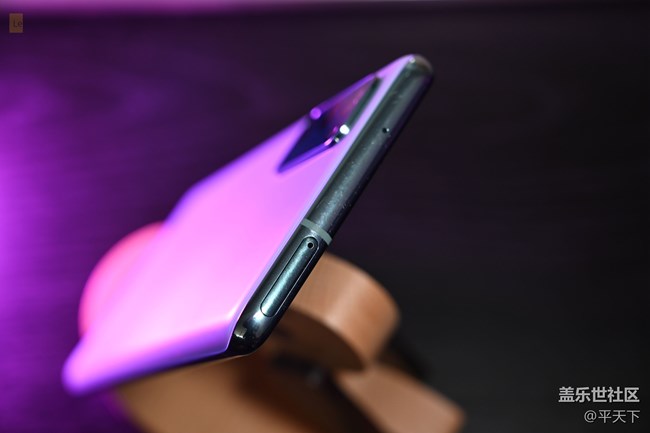 一款简单纯粹的次旗舰，三星Galaxy S20 FE 5G外观简评