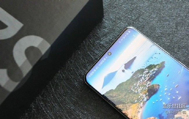 三星Galaxy S20 Ultra图赏,全系标配5G,高刷率。