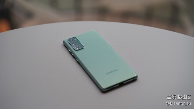 Galaxy S20 FE : 手机卡顿忍不了? 不妨试试120Hz屏幕刷新率