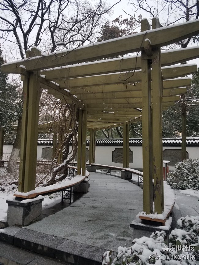 雪中逍遥津
