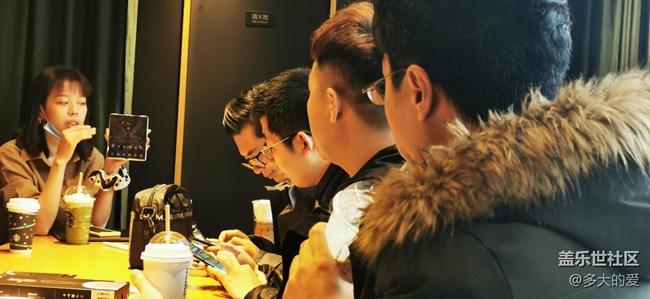 三星工艺领先世界带着三星w21品鉴起来吧