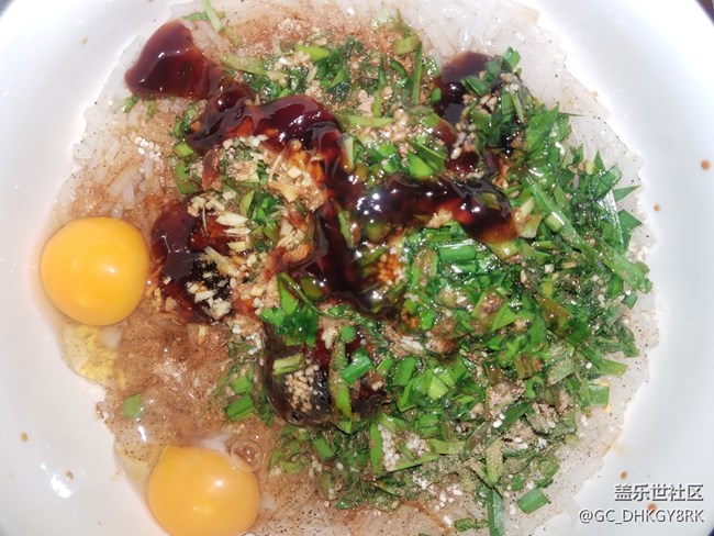 包饺子---韭菜鸡蛋粉丝馅饺子