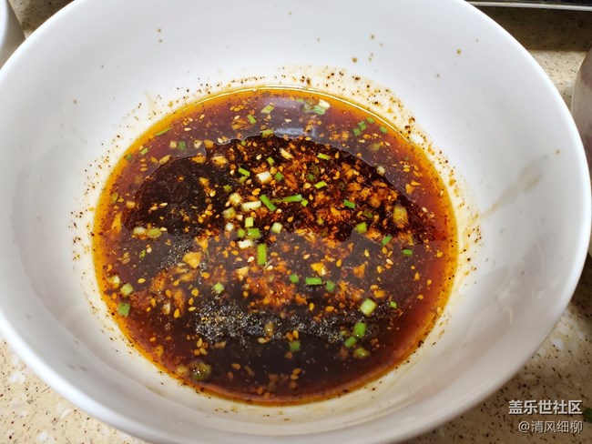 [面条江湖]+旋转起来的馄饨