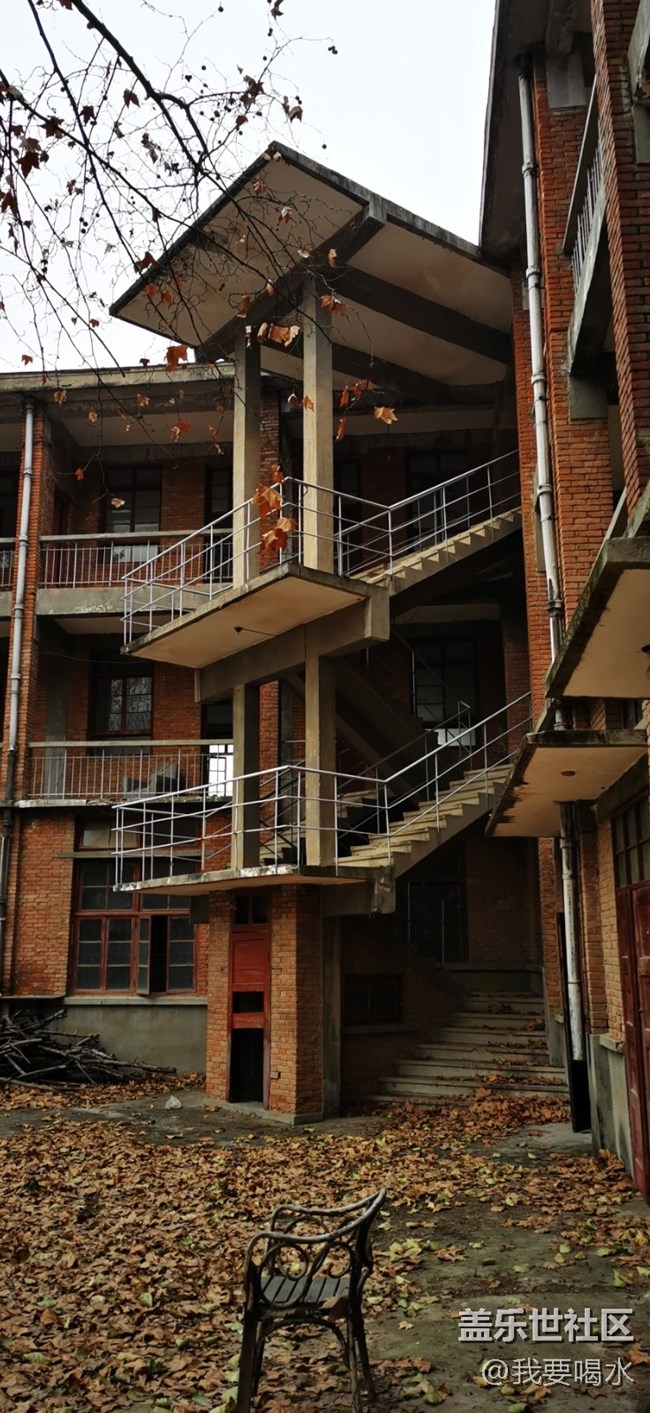 #星鲜创造营#去往西安长安区深入历史区域看看曾经的工厂