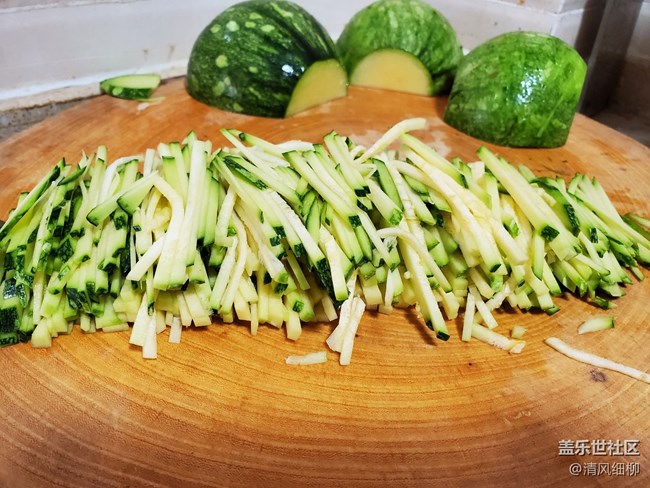 「新年美食」+炝炒脆嫩南瓜丝