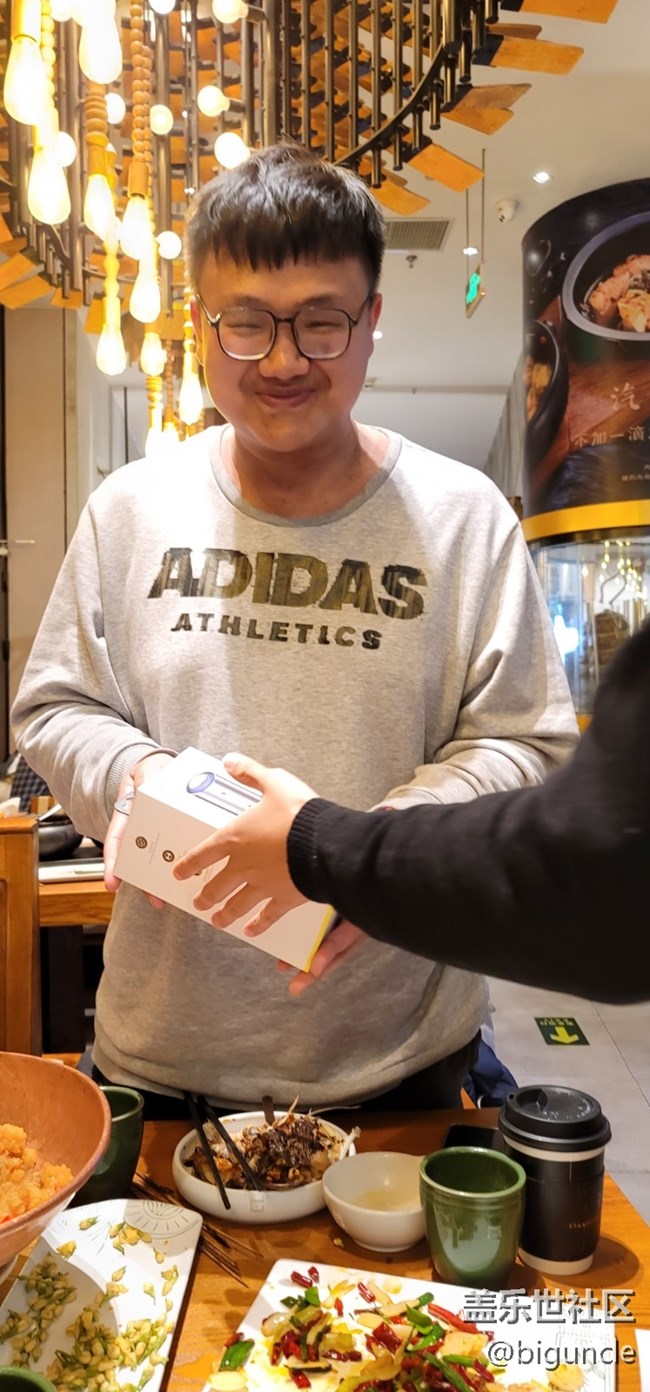 2020年的最后一次聚会，比以往来的更早一些