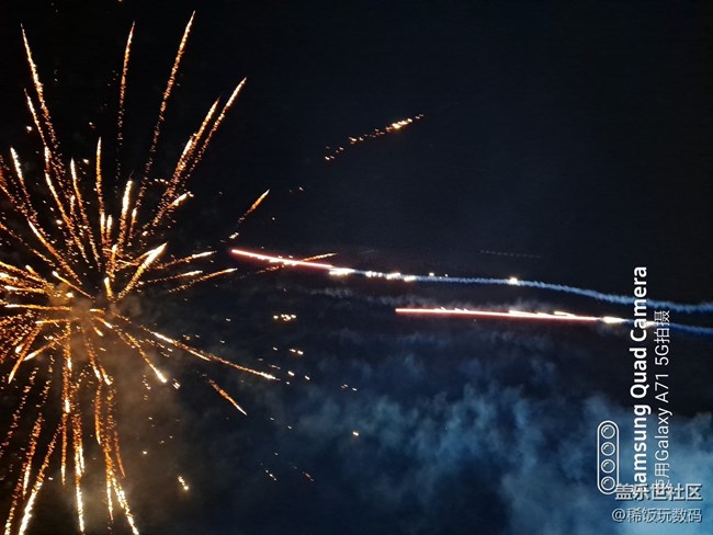 三星A71 5G拍摄能力很强，夜间拍的烟花清晰度很高