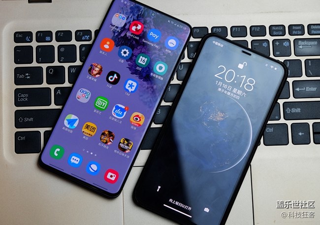 三星 S20+手感可真比iPhone 11 要好，你们觉得呢？