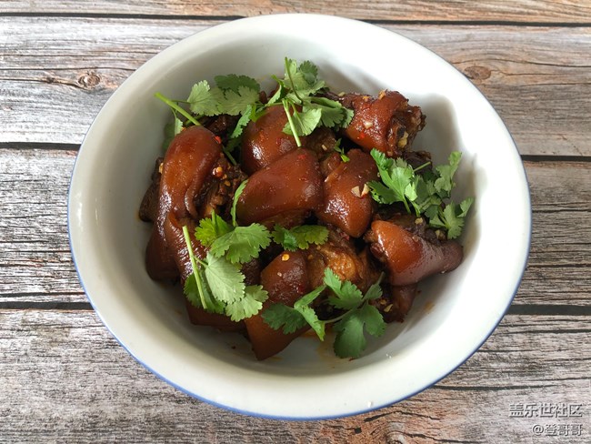 【登哥美食】红烧猪脚～满满胶原蛋白