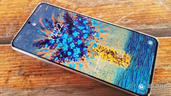 漂亮的Galaxy S21+