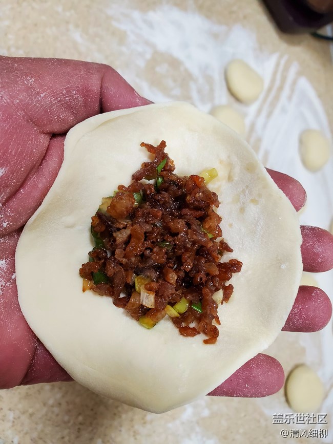 【美食推介】+猪肉小烤饼