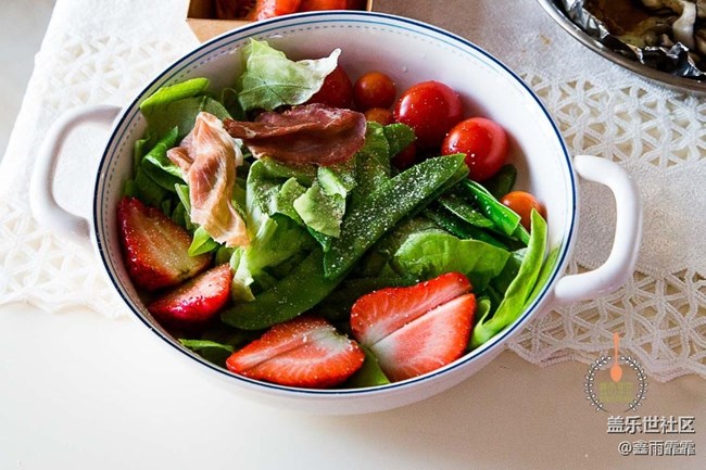 老公减脂餐，花血本做黑松露披萨，网友：黑乎乎，能好吃吗？