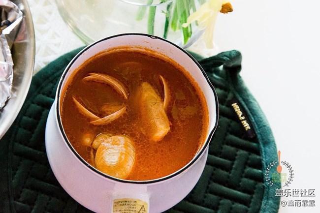 老公减脂餐，花血本做黑松露披萨，网友：黑乎乎，能好吃吗？