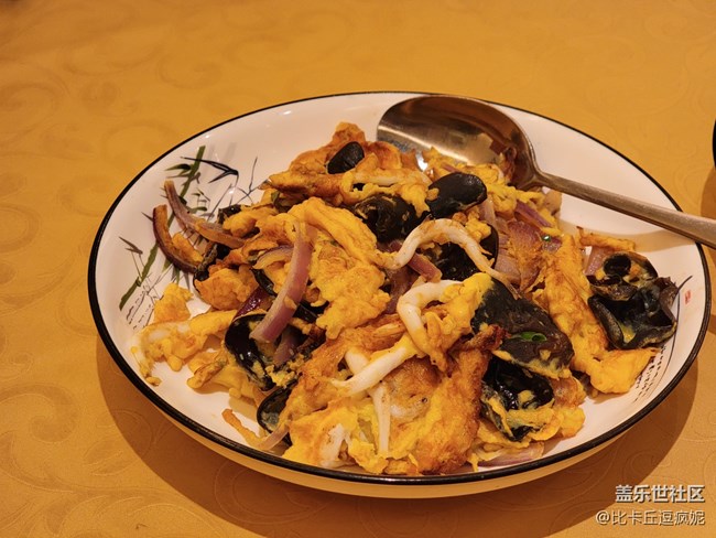 推荐一家藏在三里屯角落里的粤式菜馆——狮子山下